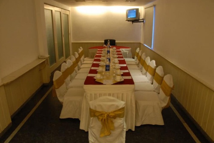 Business Center 28 of 29