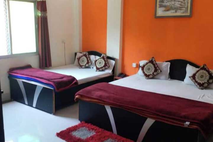 Room 9 of 20