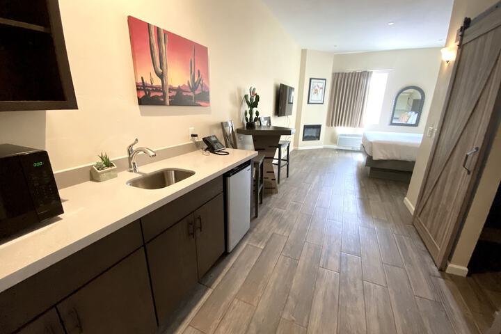 Room 14 of 60
