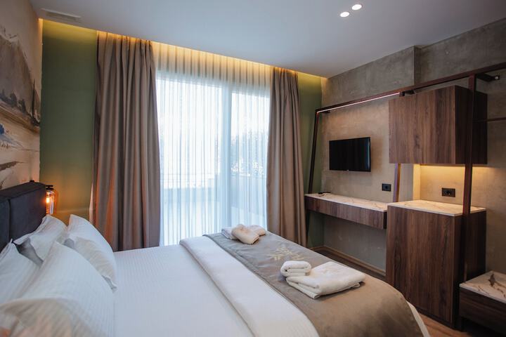 Room 7 of 24