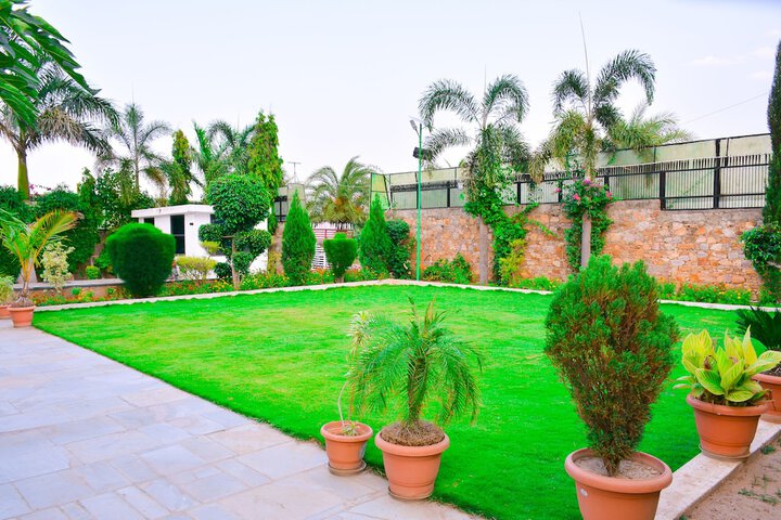 Hotel Exterior 55 of 55