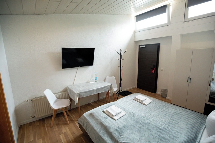 Room 11 of 41