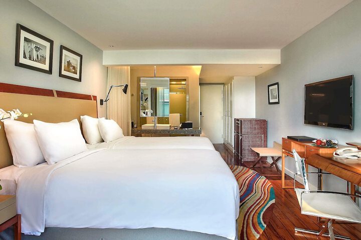 Room 21 of 92