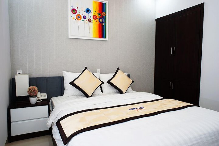 Room 8 of 38