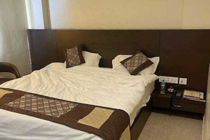 Room 5 of 5