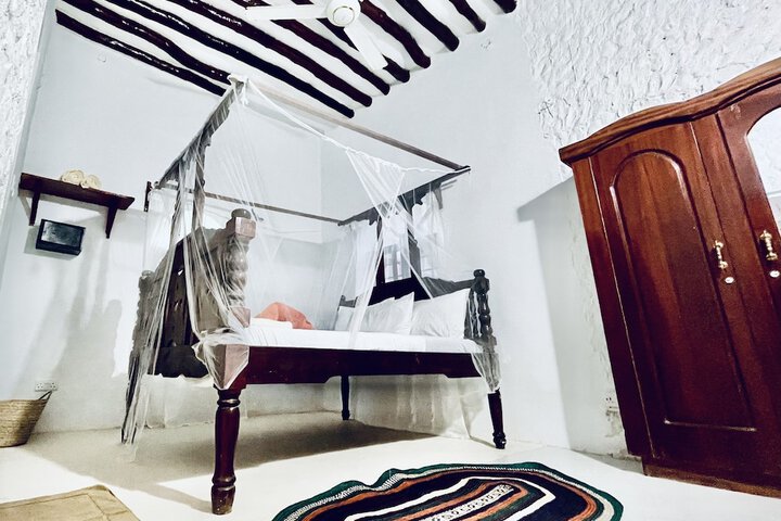 Room 7 of 31