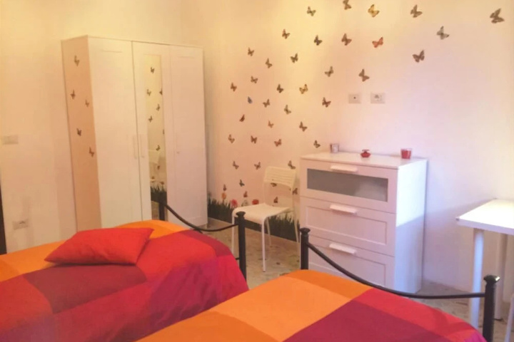 Room 2 of 11