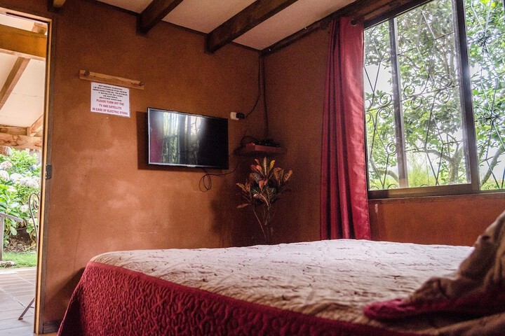 Room 7 of 19