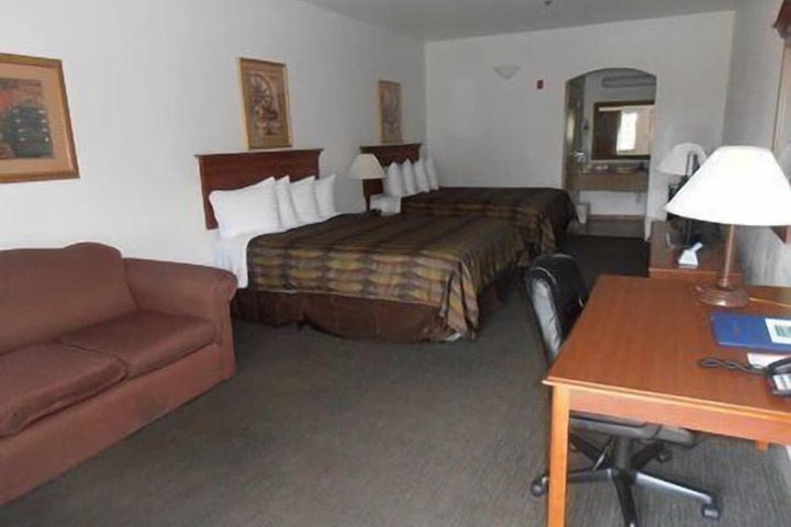 Room 6 of 55