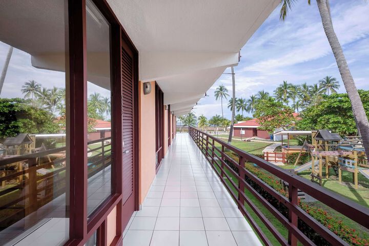 Hotel Exterior 89 of 91
