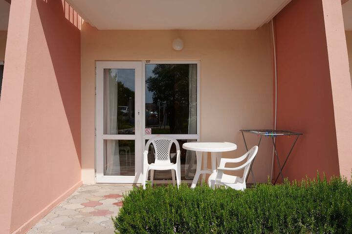 Terrace/Patio 25 of 56