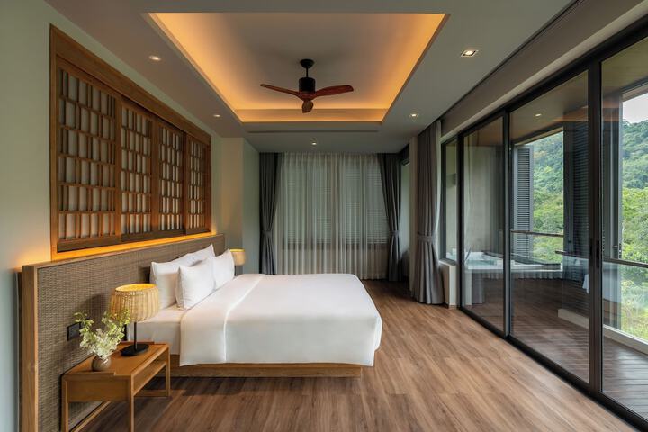 Room 26 of 130