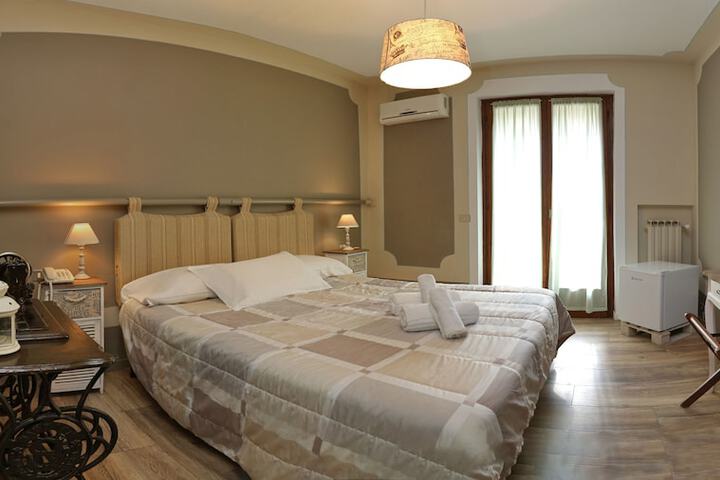 Room 15 of 40