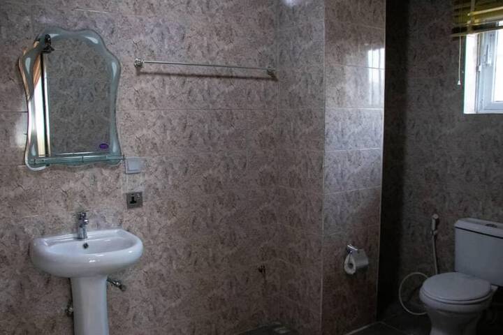 Room 17 of 18