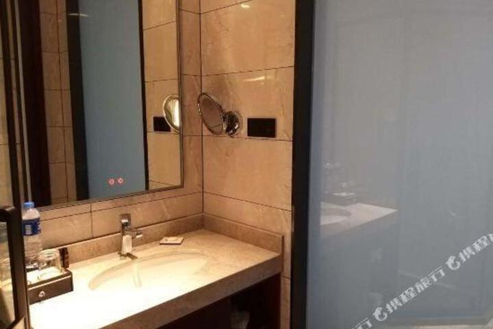 Tangshan Shengquan Hot Spring Hotel