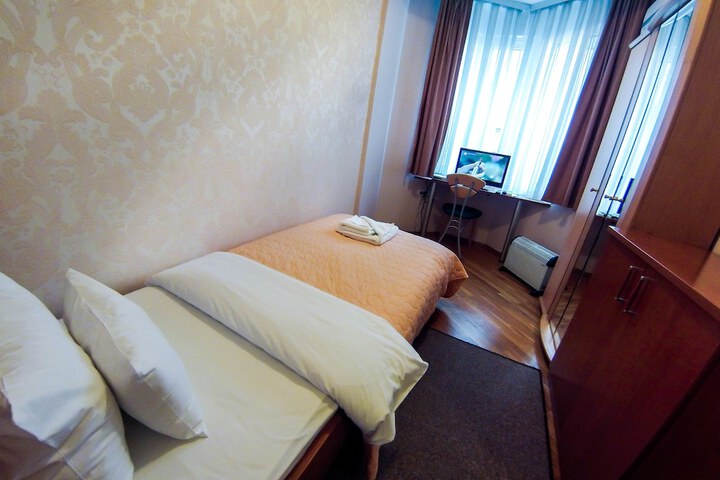 Room 26 of 64