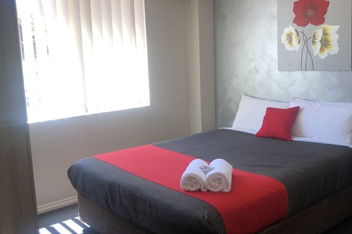 Room 3 of 49