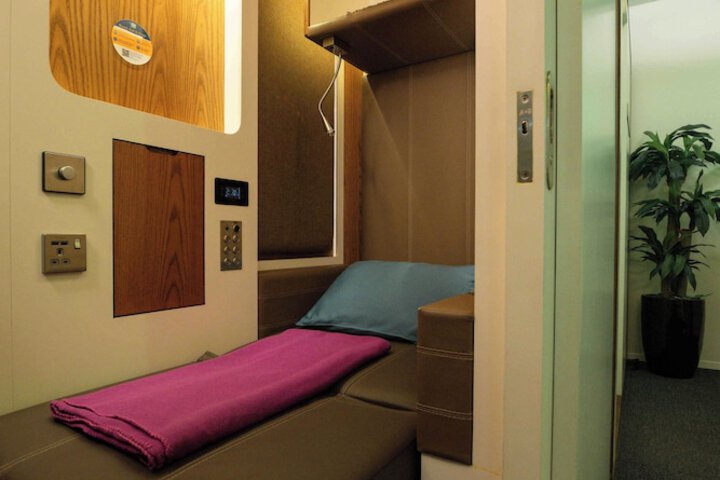 Room 8 of 22