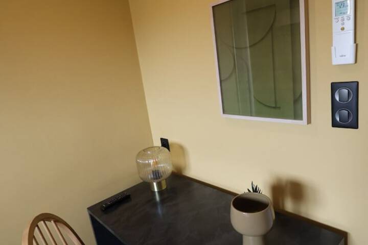 Room 84 of 128