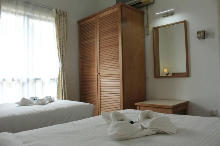 Room 20 of 66
