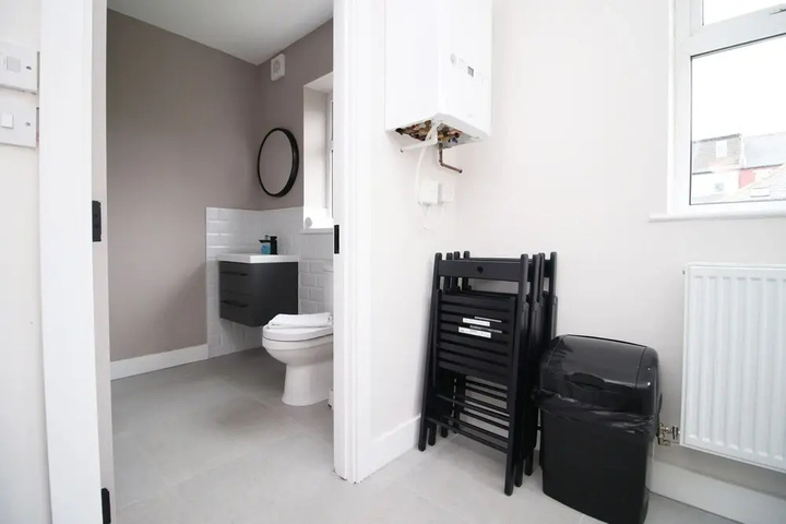 Room 2 of 21