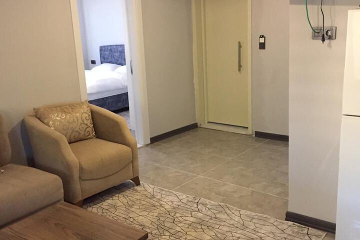 Room 12 of 27