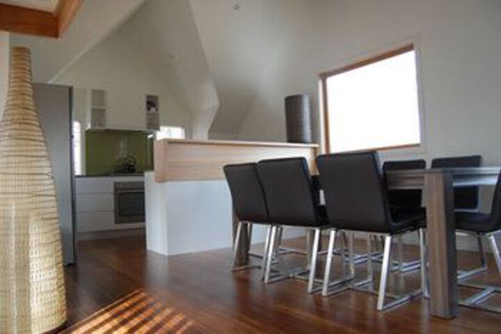 Room 2 of 4