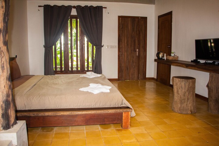 Room 10 of 52