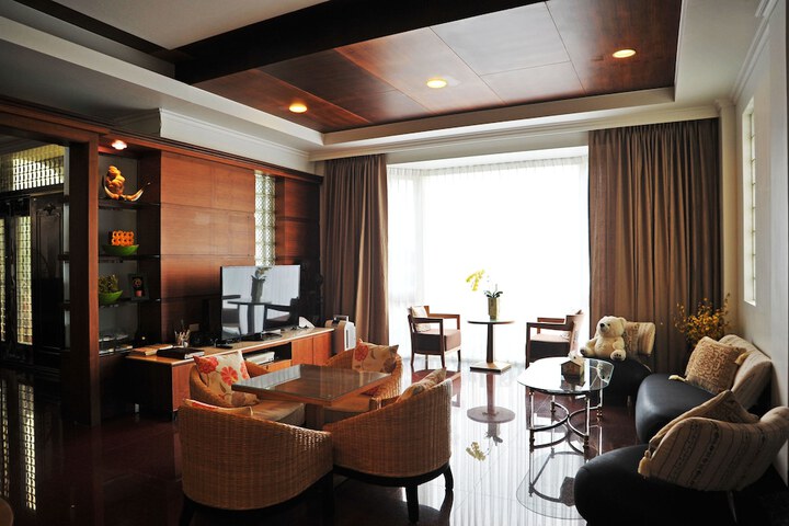 Hotel Interior 3 of 31