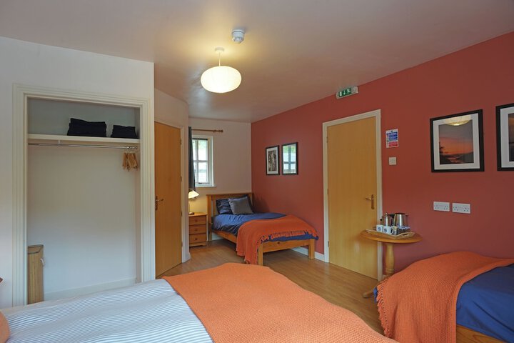 Room 14 of 33