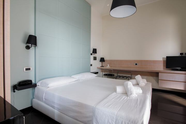 Room 35 of 95