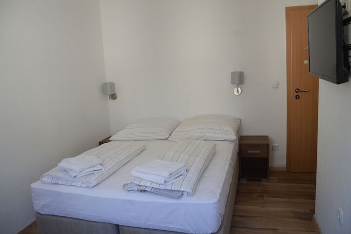 Room 3 of 29