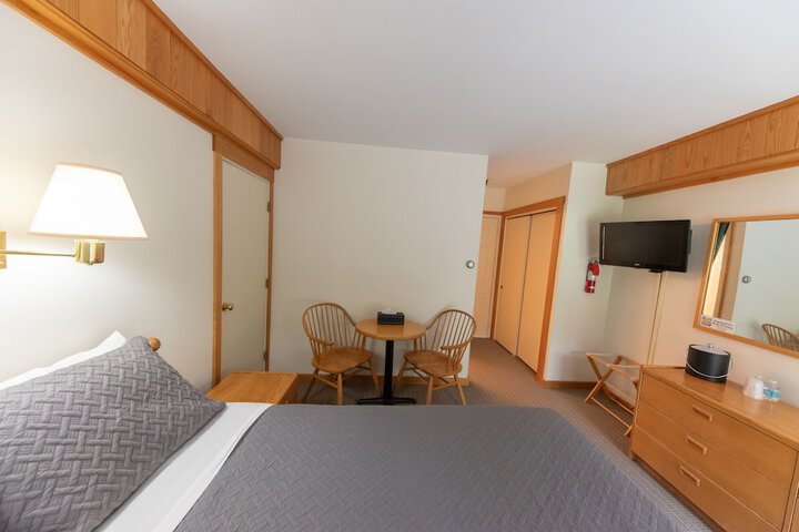 Room 10 of 125