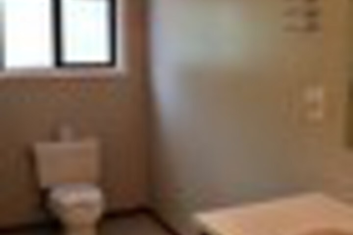 Room 341 of 504