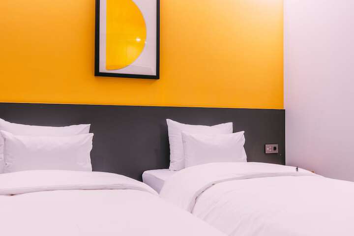 Room 15 of 219