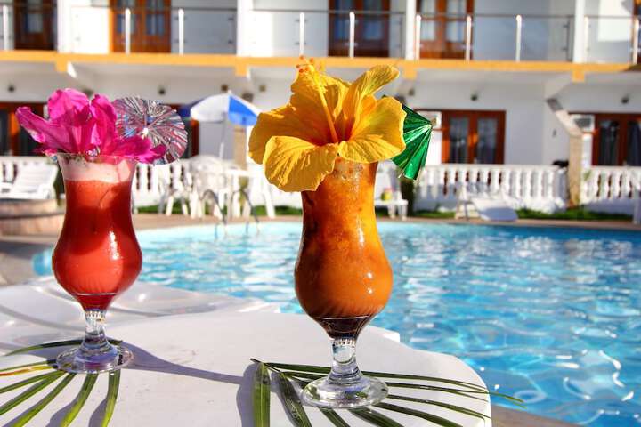Pools & Facilities