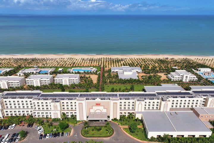 Hotel 63 of 64