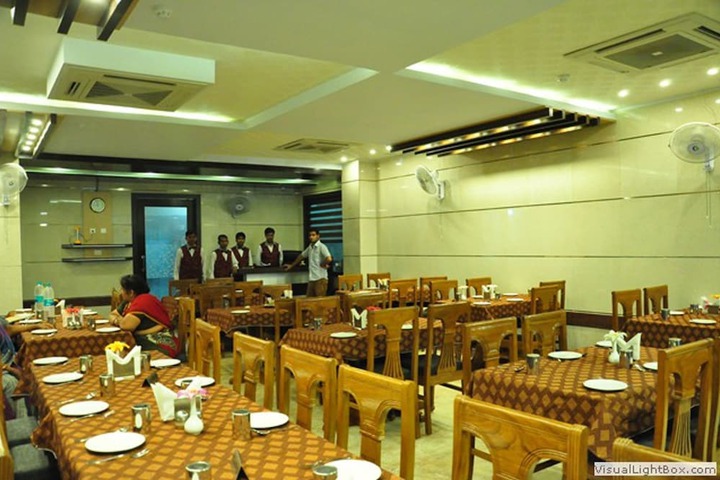 Dining Photos