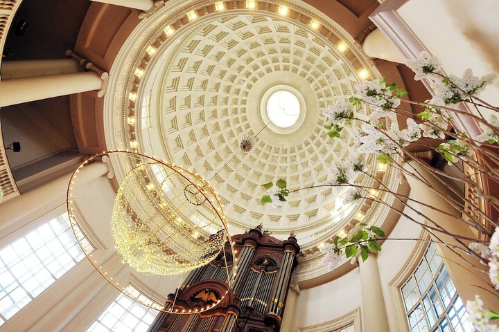 Ballroom/Hall 172 of 219