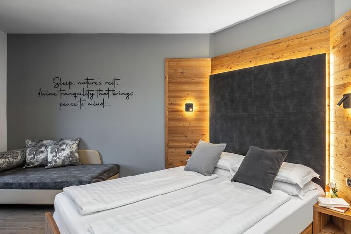 Room 6 of 43