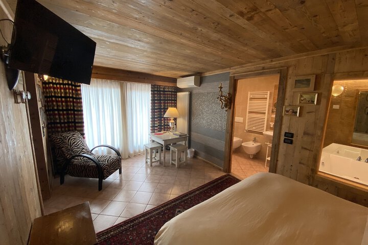 Room 17 of 72