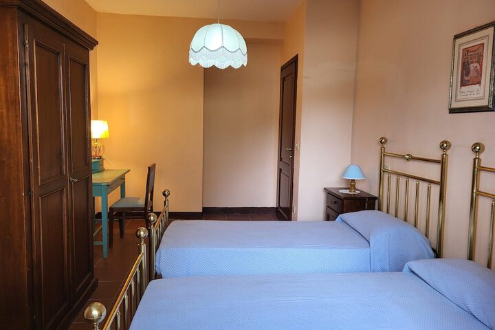 Room 13 of 160