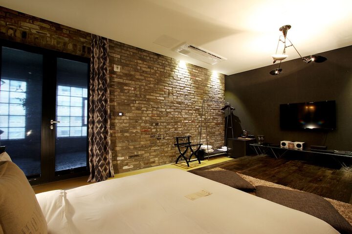 Room 30 of 141
