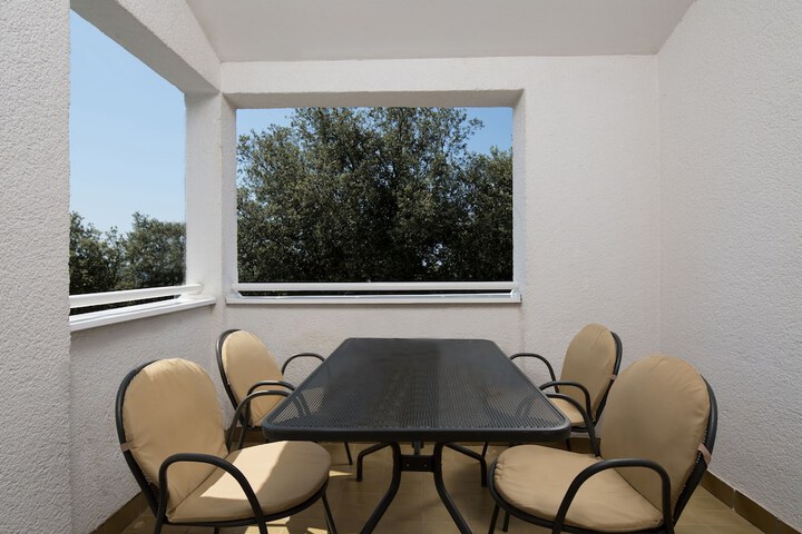 Terrace/Patio 30 of 57