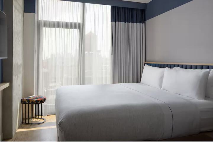 Room 21 of 54