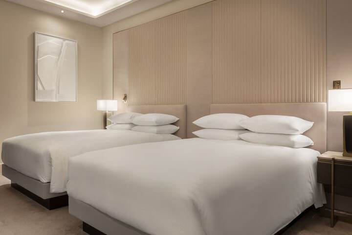 Room 54 of 137