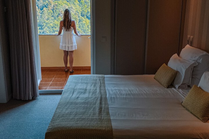 Room 19 of 93