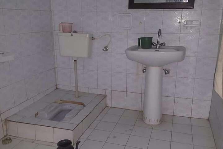 Room 14 of 20