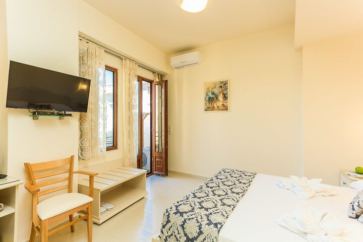 Room 6 of 60