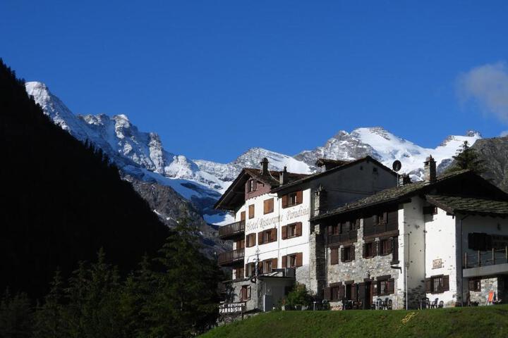 Hotel Paradisia
